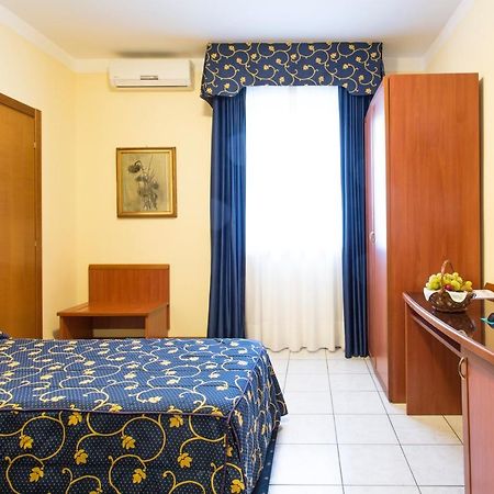Carisio Hotel Ristorante Paladini מראה חיצוני תמונה