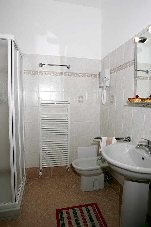 Carisio Hotel Ristorante Paladini מראה חיצוני תמונה